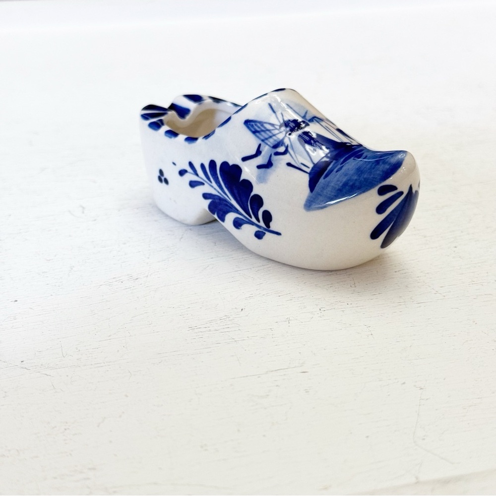 Vintage Delft Blue Small Clog Ashtray Hand Painted Holland Windmill
